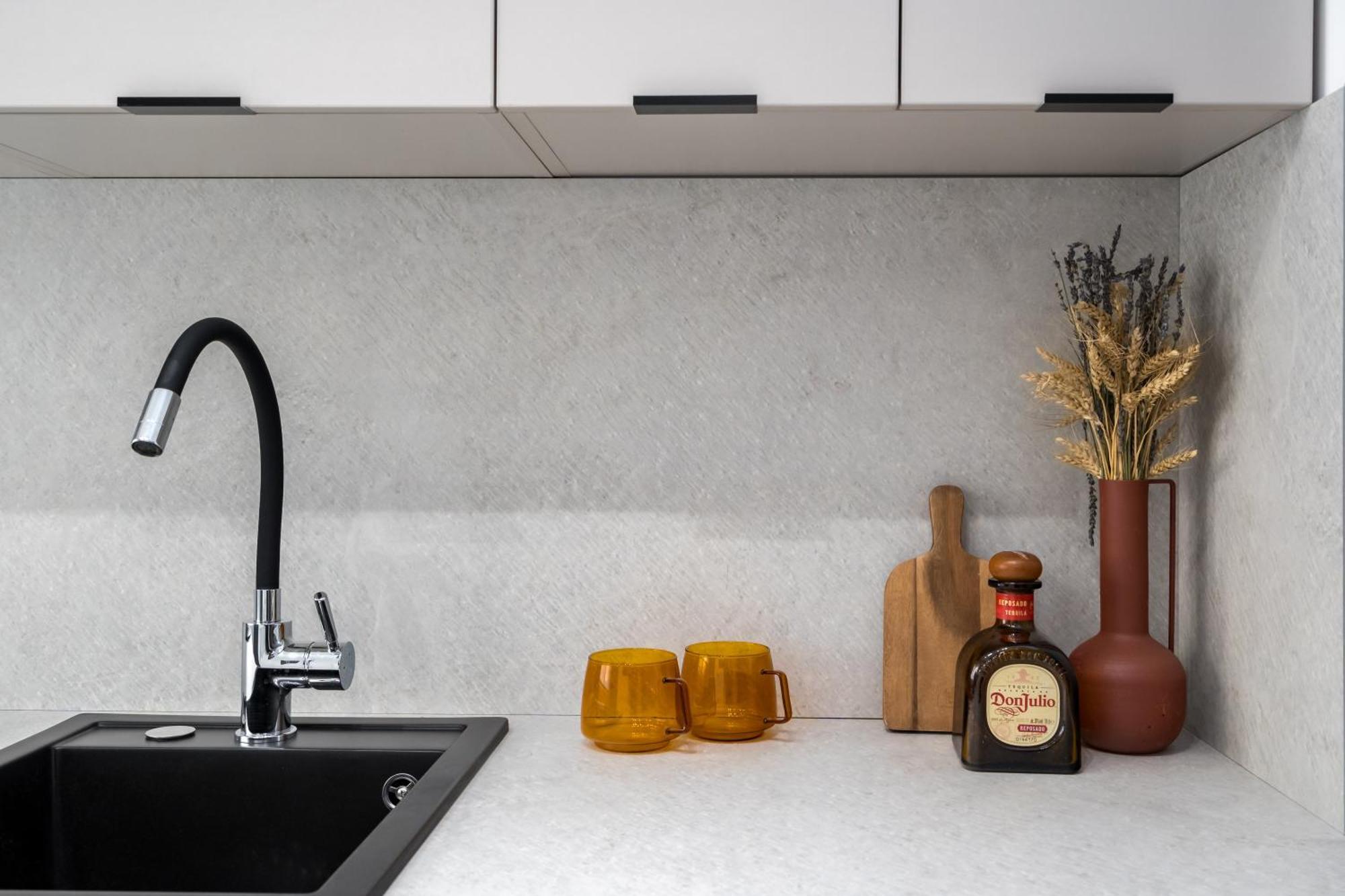 בוקרשט Majestic Downtown Apartment מראה חיצוני תמונה